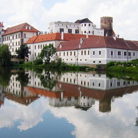 Only Apartments Jindrichuv Hradec Luaran gambar