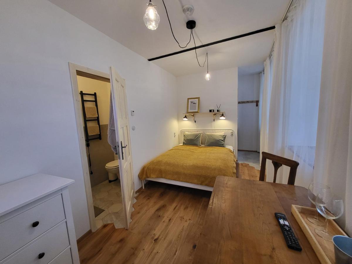 Only Apartments Jindrichuv Hradec Luaran gambar